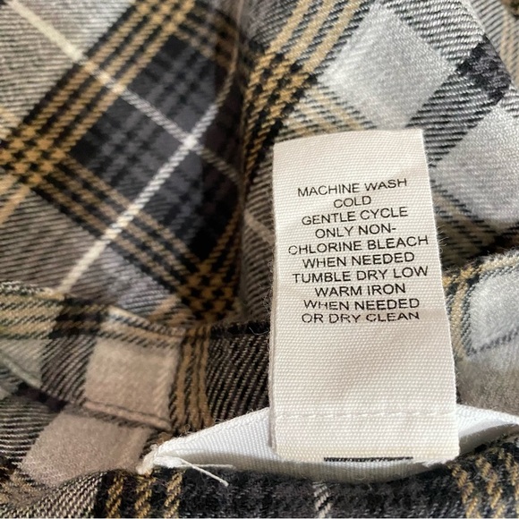 Workshop Republic Clothing Women’s Plaid Flannel Slouched Button Down - Picture 6 of 6